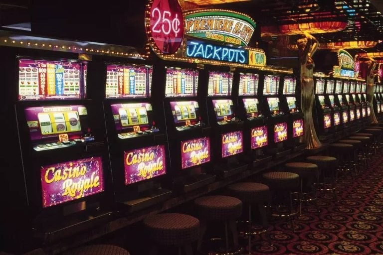 buah4d login Auto Roulette live studio with wheel and croupier